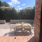 Podere Il Girasole 公寓