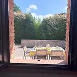 Podere Il Girasole 公寓 *