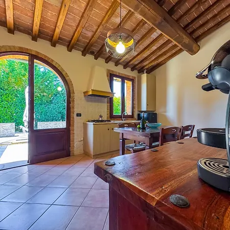 Podere Il Girasole Апартаменты *