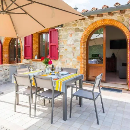 Podere Il Girasole Апартаменты Монтекатини-Валь-ди-Чечина